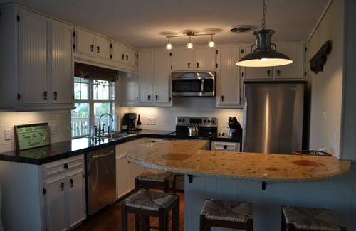 Key Allegro House | Pet-Friendly Key Allegro Waterfront Home with Kayaks & Pool