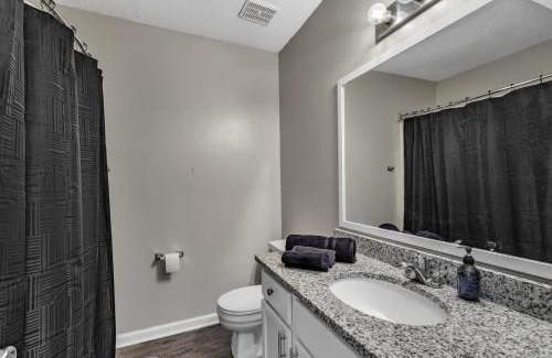 Durham Apartment | Charming King 2BR Suite in Research Triangle Park