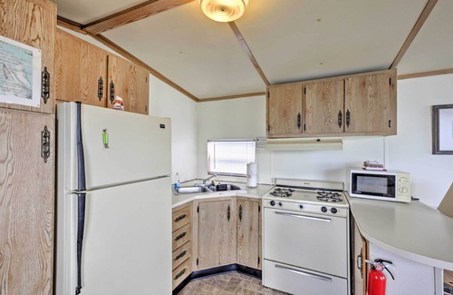 Silver Springs Cabin | Serene Lakefront Cabin in Ocala National Forest Awaits
