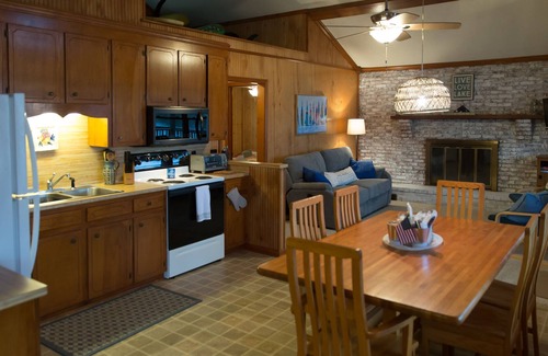 Ridgeway Cottage | Charming Lakefront Cottage, with wrap-around deck, 270-degree views