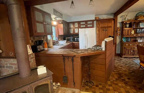 Hopatcong House | Lakefront Retreat with Dock, Pool & Full Bar - 10/10 Rated