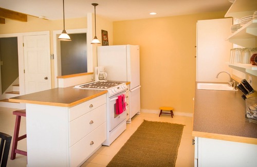 Vineyard Haven House | Perfect Lambert’s Cove Escape, Steps from Pristine Beach