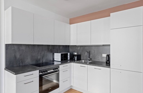 Vienna Apartment | Modern Leopoldstadt 2BR with Gym & Loggia, Near U2
