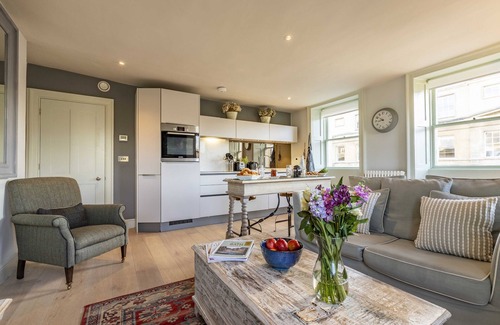 Bath Apartment | Light-Filled Apartment for Two in Central Bath - 10/10 Rated