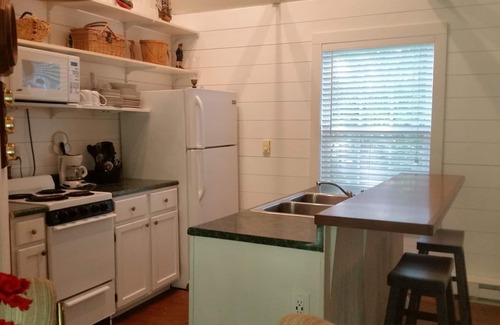 Keene Cottage | Enchanting Riverfront Getaway with Pet-Friendly Amenities