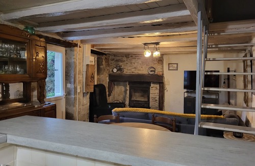 Gramat House | Cozy House with Pool and Ocean View - Guest Rated 8.2/10