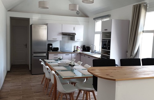 Wimereux House | Prime Location, Steps to Beach & Shops - Guest Rated 9.8