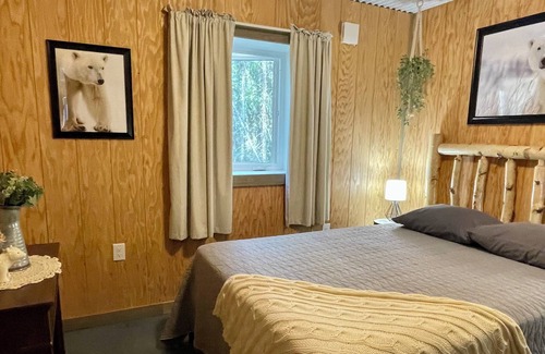 North Pole Cabin | Charming Log Cabin