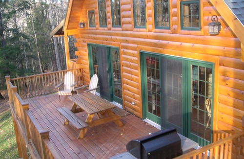 Campton House | Cozy Log Home Retreat with Pool and Hot Tub in White Mountains