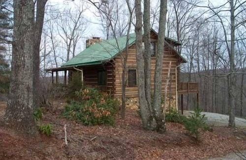 Smith River Cabin | Scenic Log Home with Pond, Pool & Mountain Views