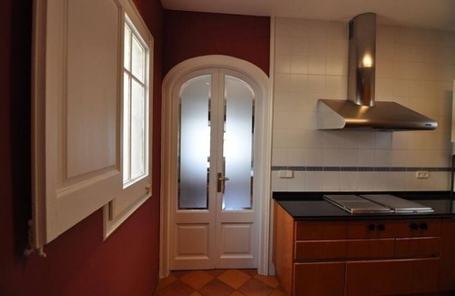 La Nova Esquerra de l'Eixample Apartment | Serene Top-Floor Retreat with Big Terrace & Spa Access