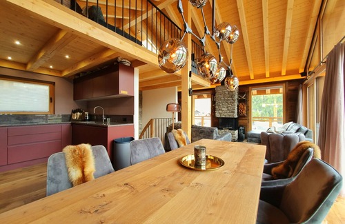 Saas-Fee Ski Chalet | Top-Rated Chalet Engedi with Breakfast and Family Amenities