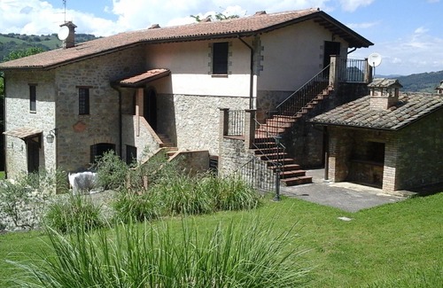 Valfabbrica House | Elegant Countryhouse with Spa and Family-Friendly Amenities