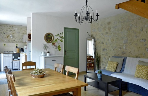 Barret-de-Lioure Apartment | Serene Cottage "Monalisa" with Pool & Ocean View