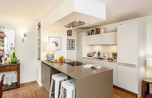 Notting Hill House | Charming Mews House, Notting Hill 3 Bedrooms with A/C
