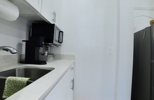 Ludlam Apartment | Charming Miami Apt: Kitchen BBQ & Comfy Living L39