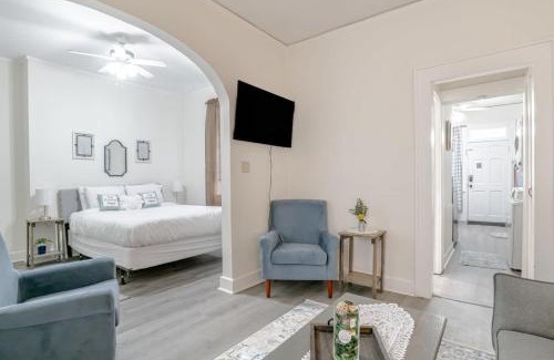 Hannon Park Apartment | Pet-Friendly Midtown Retreat - Hannon Hideaway Unit B