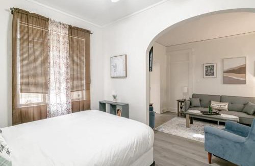 Hannon Park Apartment | Pet-Friendly Midtown Retreat - Hannon Hideaway Unit B
