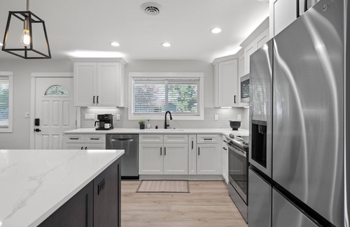 South Richland House | Charming, Modern 3-bedroom house with AC and WiFi in Richland.