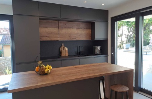 Milcetici Villa | Charming & Modern Villa Bella Maris with Pool