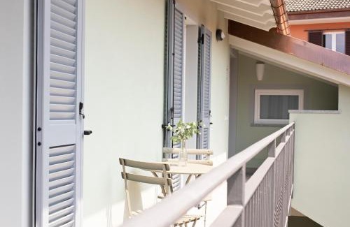Luino Apartment | Pet-Friendly Residenza Porto Vecchio with High Guest Ratings