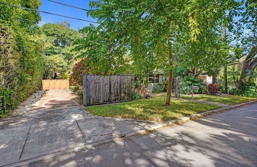 Northeast Miami House | Charming Morningside Bungalow
