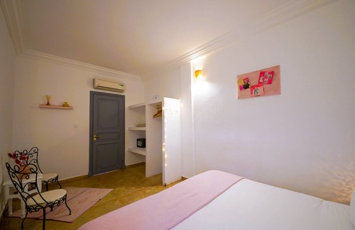Sidi Ben Slimane El Jazouli Bed & Breakfast | Elegant Moroccan Riad & Spa with Pool in Marrakech