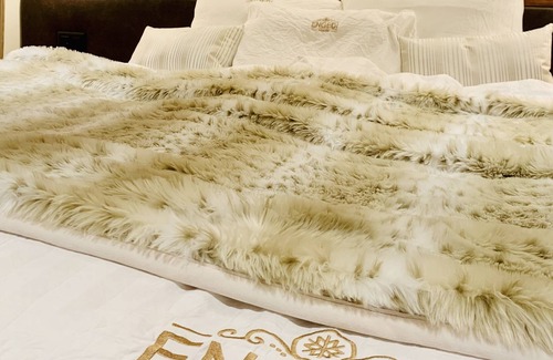 Saas-Fee Ski Chalet | Idyllic Chalet Engedi: Glacier Views & Spa Retreats Await