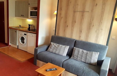 Isola Apartment | "Charming Mountain Retreat: Cozy Apartment in Isola 2000, France"