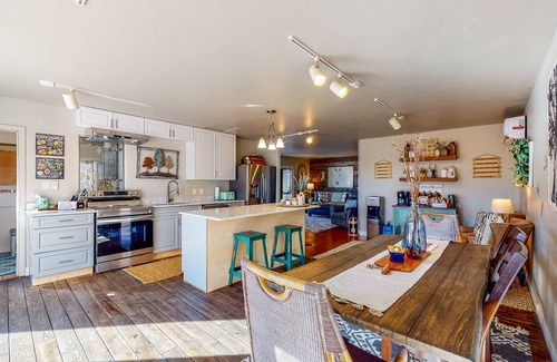 Rye House | Guest Rated 10/10: Mountain Retreat with Enclosed Yard