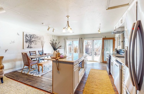 Rye House | Guest Rated 10/10: Mountain Retreat with Enclosed Yard