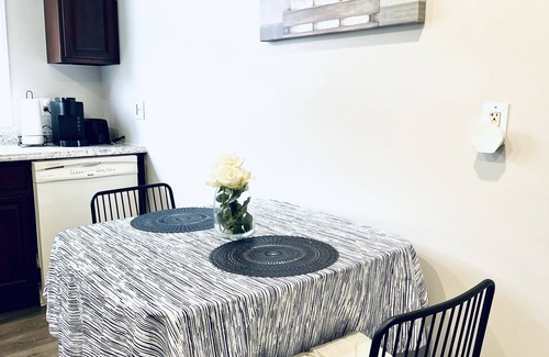 Cumberland Apartment | Cozy Mountain View Retreat: Pet-Friendly & Near Downtown