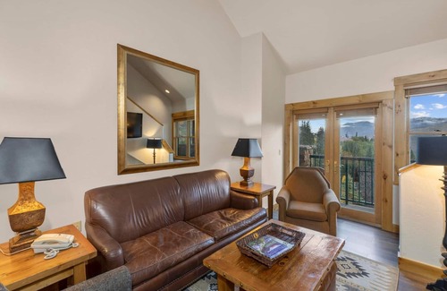 Mountain Village Cabin | Inviting Mountain Village Lodge with Heated Pool & Ski Access