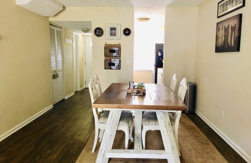 Mount Pleasant House | Pet-Friendly Mt. Pleasant Townhome with Pool & Free WiFi