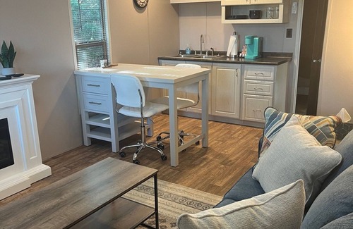 Cedar Creek House | Charming new 1 Bedroom, 1 Bath Casita on private, gated property in Cedar Creek.