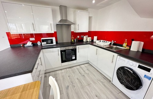 Headington House | Modern 2BR Detached House in Central Headington