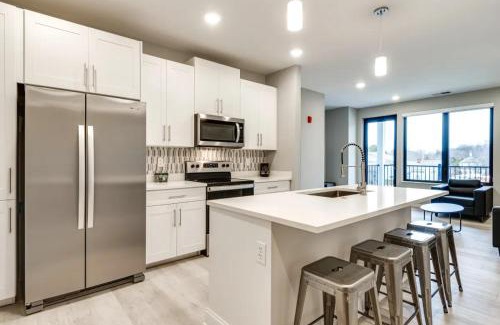 Bloomington Apartment | Cozy New Apartment with Child-Friendly Amenities