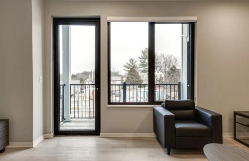 Bloomington Apartment | Cozy New Apartment with Child-Friendly Amenities