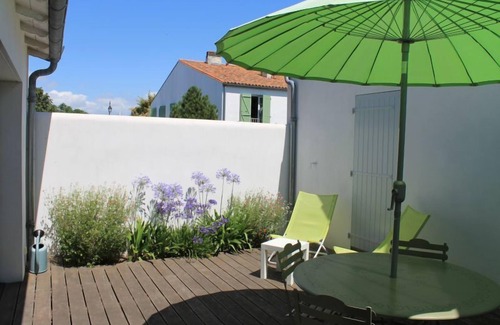 Saint-Martin-de-Re House | Serene Retreat in St Martin de Re with Oceanfront Views