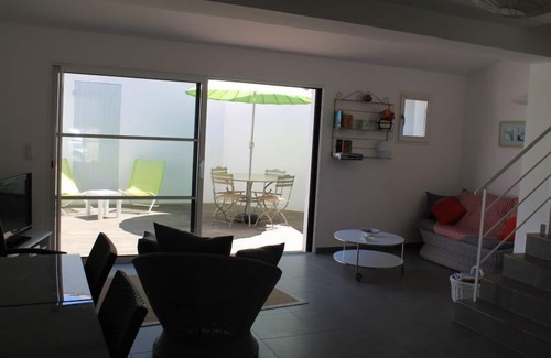 Saint-Martin-de-Re House | Serene Retreat in St Martin de Re with Oceanfront Views