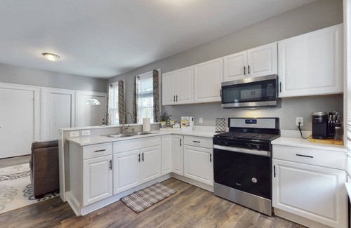 New Haven Apartment | Exceptional New Haven Retreat Near Yale & Local Hotspots