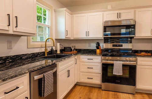 Norman House | Charming newly remodeled 2-bedroom house in Norman