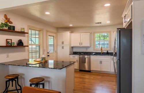 Norman House | Charming newly remodeled 2-bedroom house in Norman