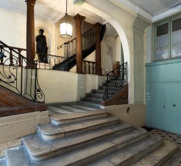 Saint-Germain-des-Pres Apartment | Renovated Apartment in Heart of Paris: Perfect for Olympics