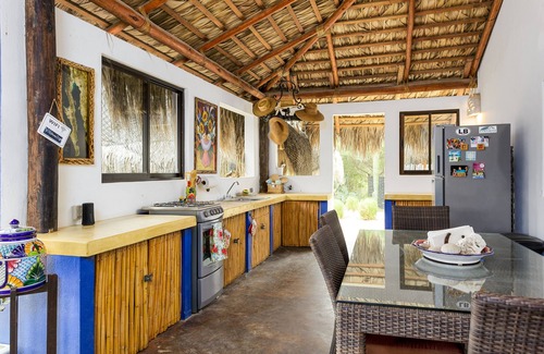 Buenos Aires House | Idyllic Beachside Retreat with Ocean Views and Pet-Friendly Amenities