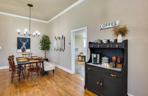 Marietta House | Relaxing Oklahoma Retreat Steps from Beaches and Golf