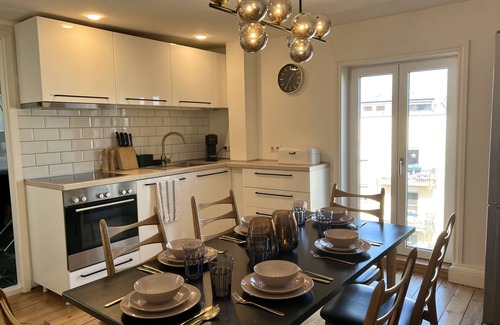 St Lorenz Apartment | Charming old building, 4 bedrooms, central 8 pers.