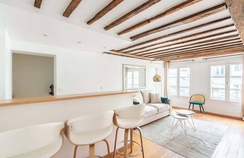 Saint-Thomas-d'Aquin Apartment | Charming Parisian apartment 1BR