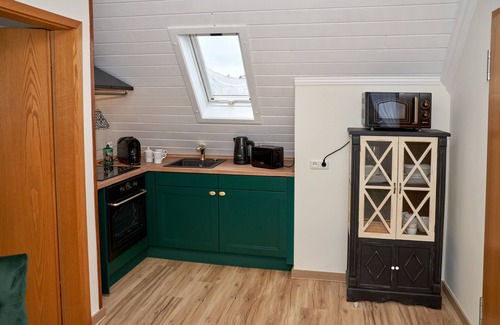Ulmen Apartment | Eco-Friendly Retreat near Nürburgring with Spa & Hot Tub
