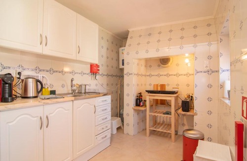 Santa Engracia Apartment | Peaceful Family Retreat with Child-Friendly Amenities